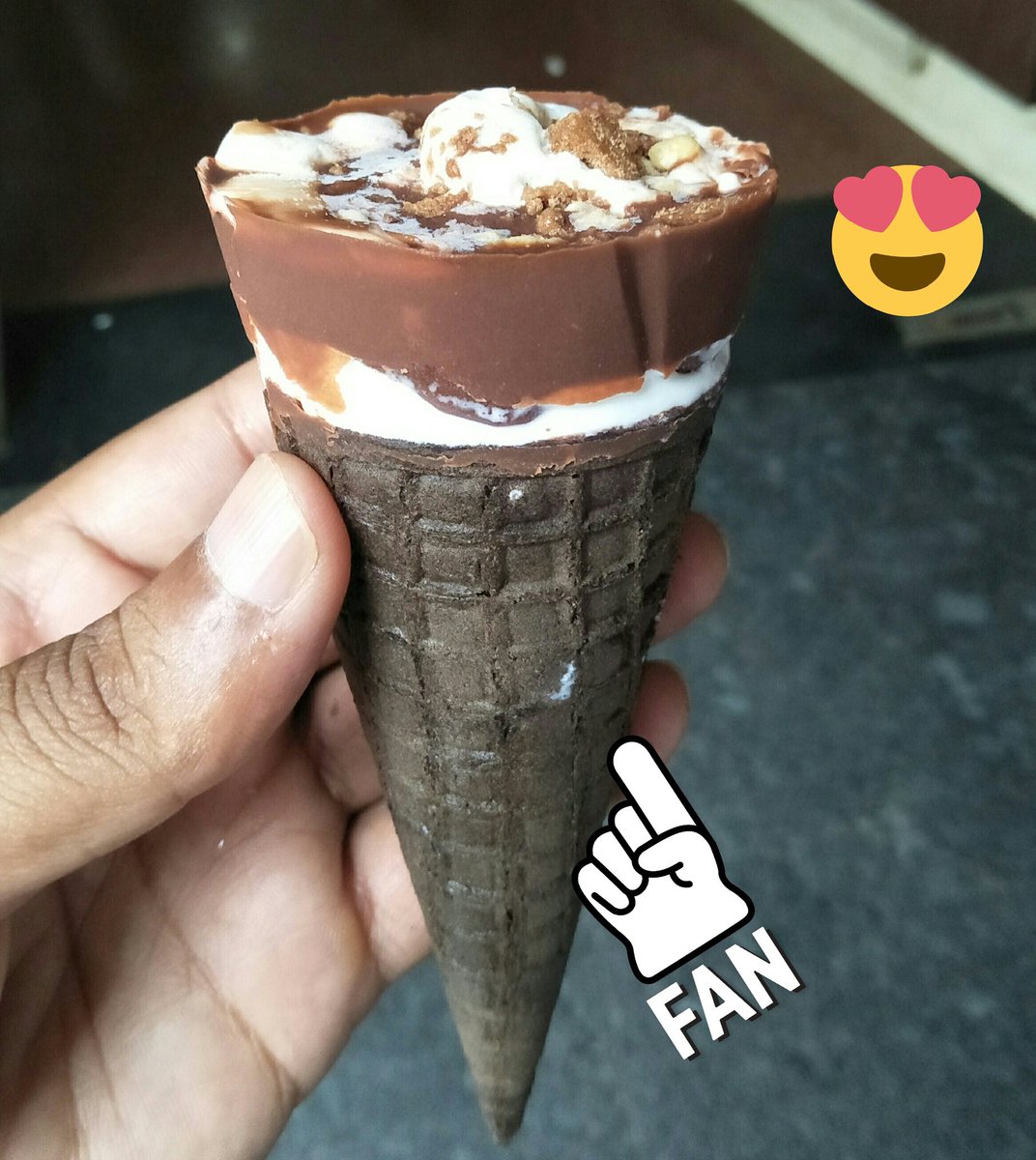 SACHINTAK55's tweet photo. #CookieCrunch New one Best one Top One ice cream Mother Dairy ice cream mustrycone cookie magicecream BIGOBASKET BEST1TOP1 FOODICPUNE PUNEPANDA AajKuchToofaniFoodi https://t.co/nMaFDZ6vUS