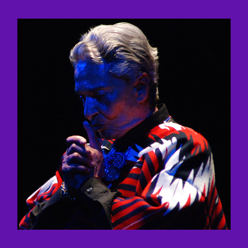 ChavelaFilm's tweet photo. “Yo he abierto surcos, he abierto caminos, he sufrido mucho. Mucho dolor… muchas ofensas…porque se dice de la señora que es esto, que es el otro." (#ChavelaVargas) Este #MesDelOrgullo, recordemos a todos los íconos #LGBT  que han abierto caminos. https://t.co/oCQ5NiRuf2 🌈 https://t.co/bOPyVPL1FQ