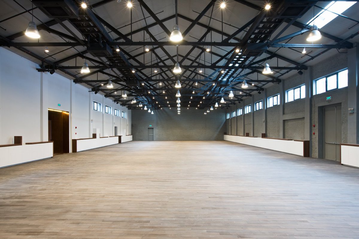 SStoneRealtor's tweet photo. Now what to do with all this space? Converting warehouse space and making it fit your needs. #Development #Conversion #FlexBuilding #Industrial https://t.co/viIWNmOwYl