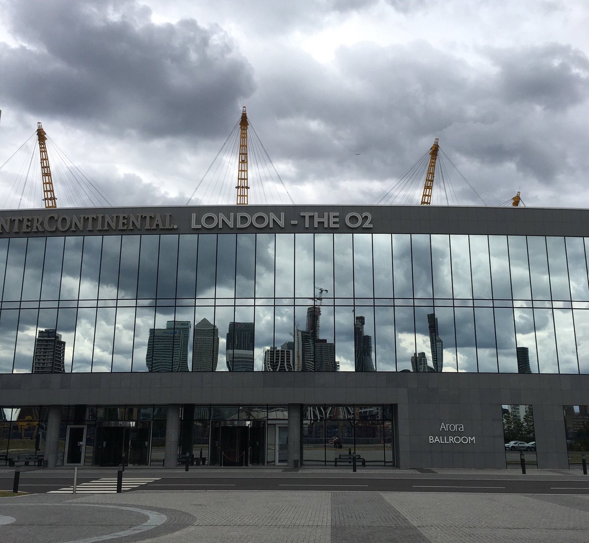 MaxChoud's tweet photo. #ThamesClipper #GreenwichPark #CuttySark #RoyalObservatory #MeridianLine .....We ❤️ #London https://t.co/OVlMbJQzRV