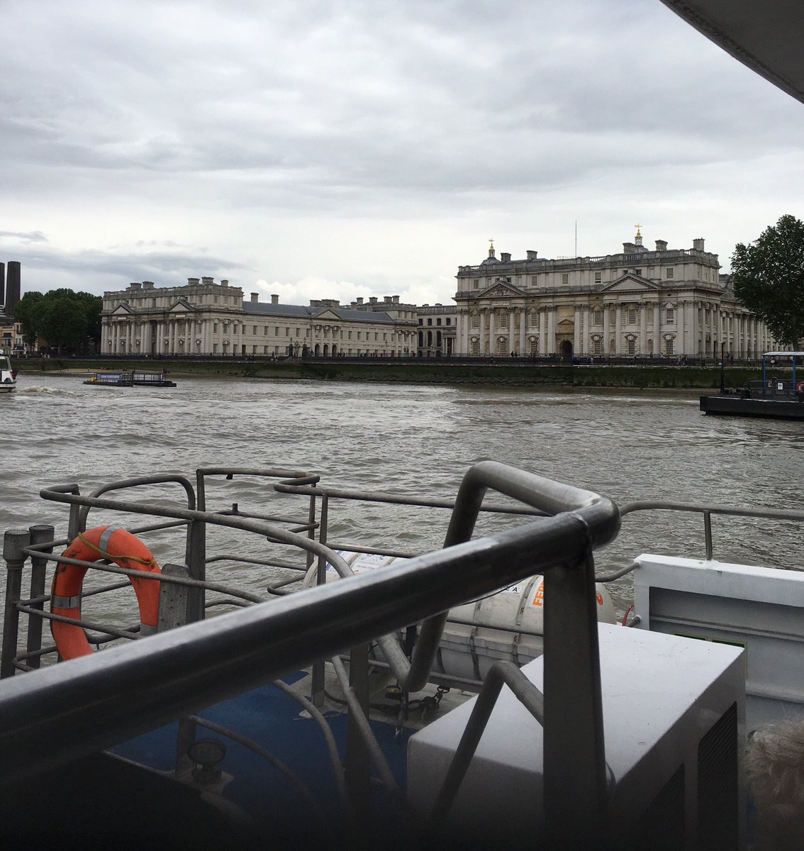 MaxChoud's tweet photo. #ThamesClipper #GreenwichPark #CuttySark #RoyalObservatory #MeridianLine .....We ❤️ #London https://t.co/OVlMbJQzRV