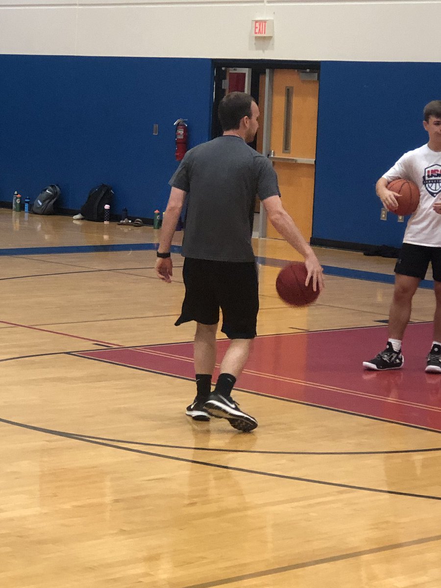 Warrior Hoops tweet media