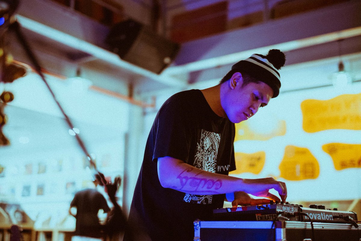 analogamigorec's tweet image. beat appetizers by @199Xtv @ WYWY EP cassette tape launch.

📷 catnipkilledthecat