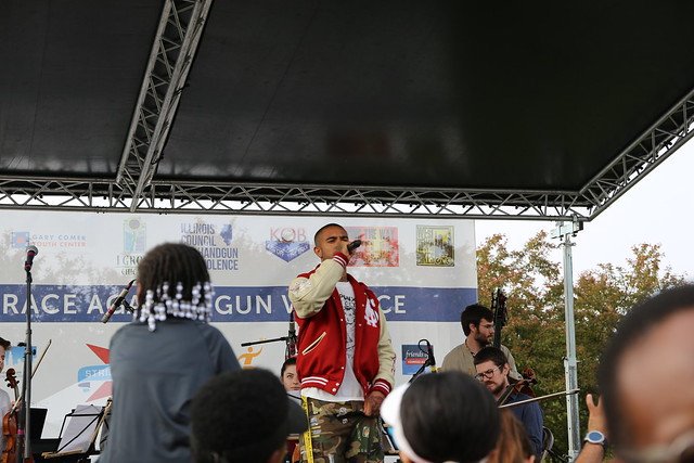 AftrSchoolMttrs's tweet photo. Run for a cause! TEAM After School Matters participated in the Annual @StridesForPeace Race Against Gun Violence. Great performances from @VicMensa &amp; After School Matters alumnus Torin Brown. Thank you everyone that came out to support! #stridesforpeace #teensmatter #vicmensa https://t.co/gA1haMb9Wu