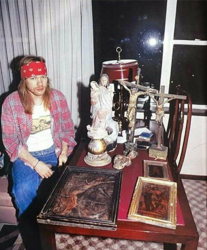 axlsserpentine's tweet photo. #RitualdeGNR #Mondaypray

Ok, the janitors put a fence on the ramp that leads to the top floor of my school because some people say turbulent things happen, we're all like this https://t.co/ekKLBFdX4v