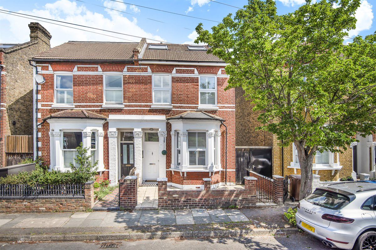 Arkwright&Co tweet media