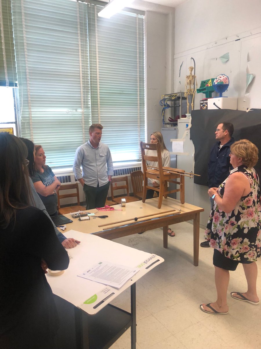 MullinsSciTchr's tweet image. What a fabulous way to start the week—MS science teachers working to “do the science” as they dig into the curriculum guides. #HCS_Science ⁦@hamcoschools⁩ #WeareHamilton ⁦@ChrissyEasterly⁩