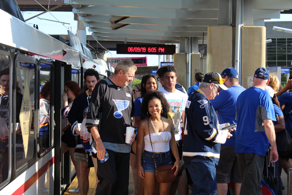 STLMetro's tweet image. PHOTOS: The MetroLink system was filled with Blues fans yesterday! Thank you for your patience as we got you to the Stanley Cup, to watch parties or to other important destinations across the region! flic.kr/s/aHsmDZK5Z6 #LGB