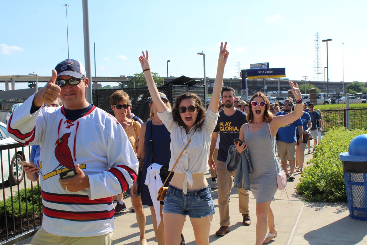 STLMetro's tweet image. PHOTOS: The MetroLink system was filled with Blues fans yesterday! Thank you for your patience as we got you to the Stanley Cup, to watch parties or to other important destinations across the region! flic.kr/s/aHsmDZK5Z6 #LGB