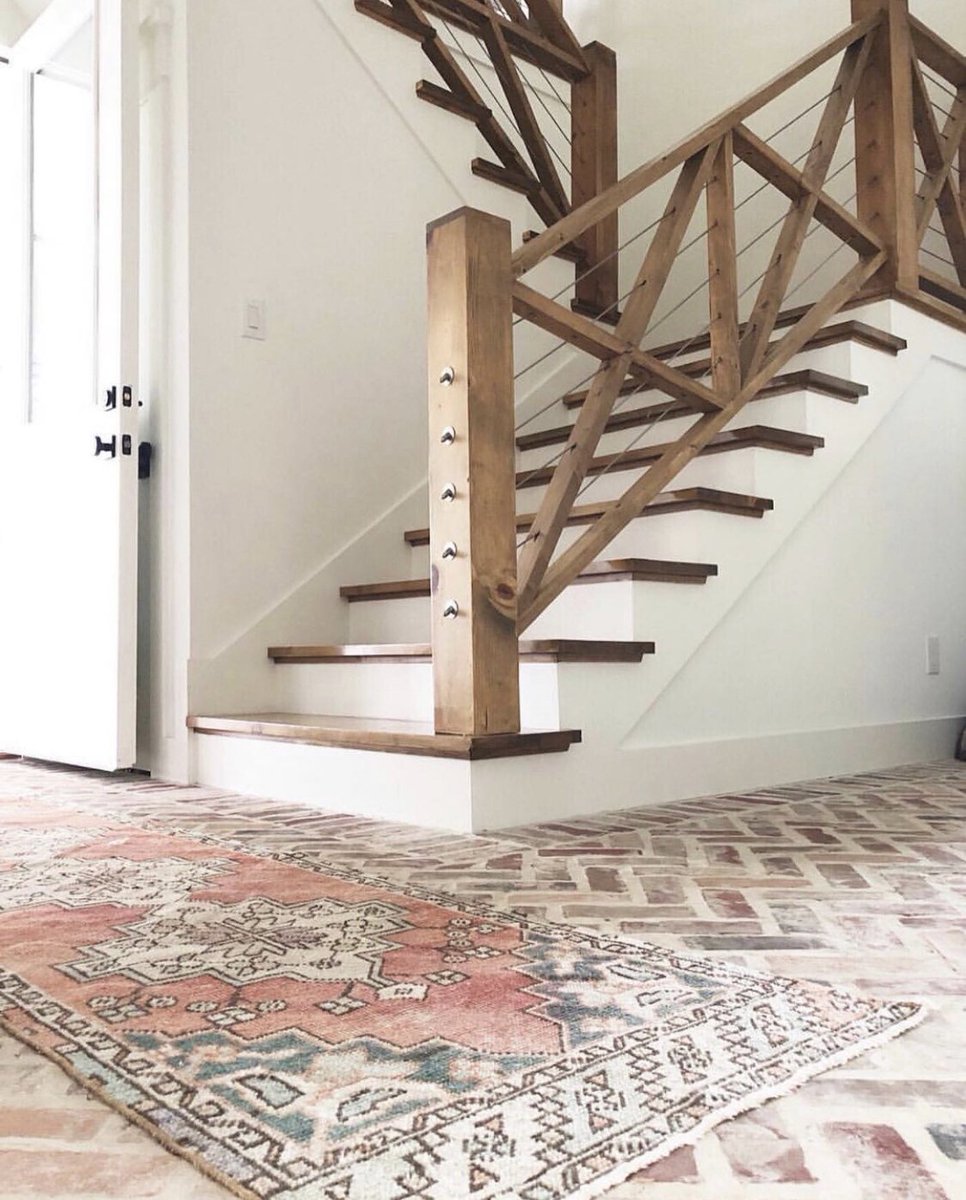 flooring_stores's tweet photo. It's always a good time when farmhouse and industrial inspirations join forces. 🧱(photo via Texas Forever Farmhouse on Instagram) https://t.co/3mUQn4WhyW