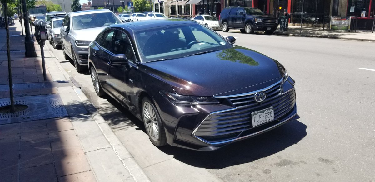 MiaVossOnTheGo's tweet photo. Loving the swanky look of the @Toyota 2019 #Avalon #Hybrid! #letsGoPlaces #forConsideration #femaleBuyingPower https://t.co/crIFnHFKA3