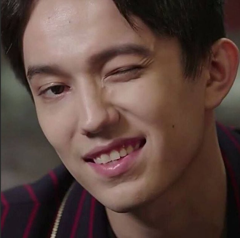 ChengMadruga's tweet photo. Wink wink! 😉❤️ @dimash_official #Dimash #DimashKudaibergen #Dears #dimanchelingerie https://t.co/W7lnhsJ0ZM