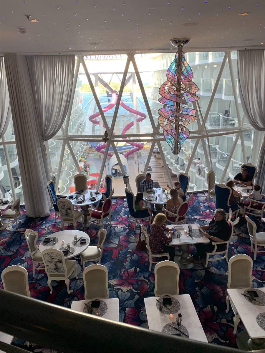 CoastCabCritic's tweet photo. Enjoying @ShaferVineyards #HillsideSelect 2014 #NapaValley @StagsLeapAVA at #Wonderland aboard #SymphonyoftheSeas in #Roatan

@BartlettBacchus @88blewby @Constan70997526 @winegal57 @CaraMiaSG @onceuponawine_ https://t.co/5s8Abm0HTv