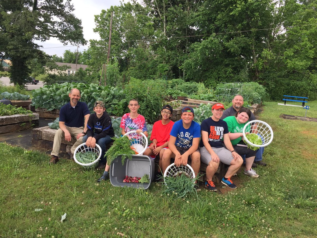 mr_gary_parker's tweet photo. School’s out and the building’s empty, right? Not at GCMS! Our students are providing fresh veggies for the Alliance and exploring baking with Top Chef! @gcboe #BeTheGoodGCMS https://t.co/U5x9yMirTb