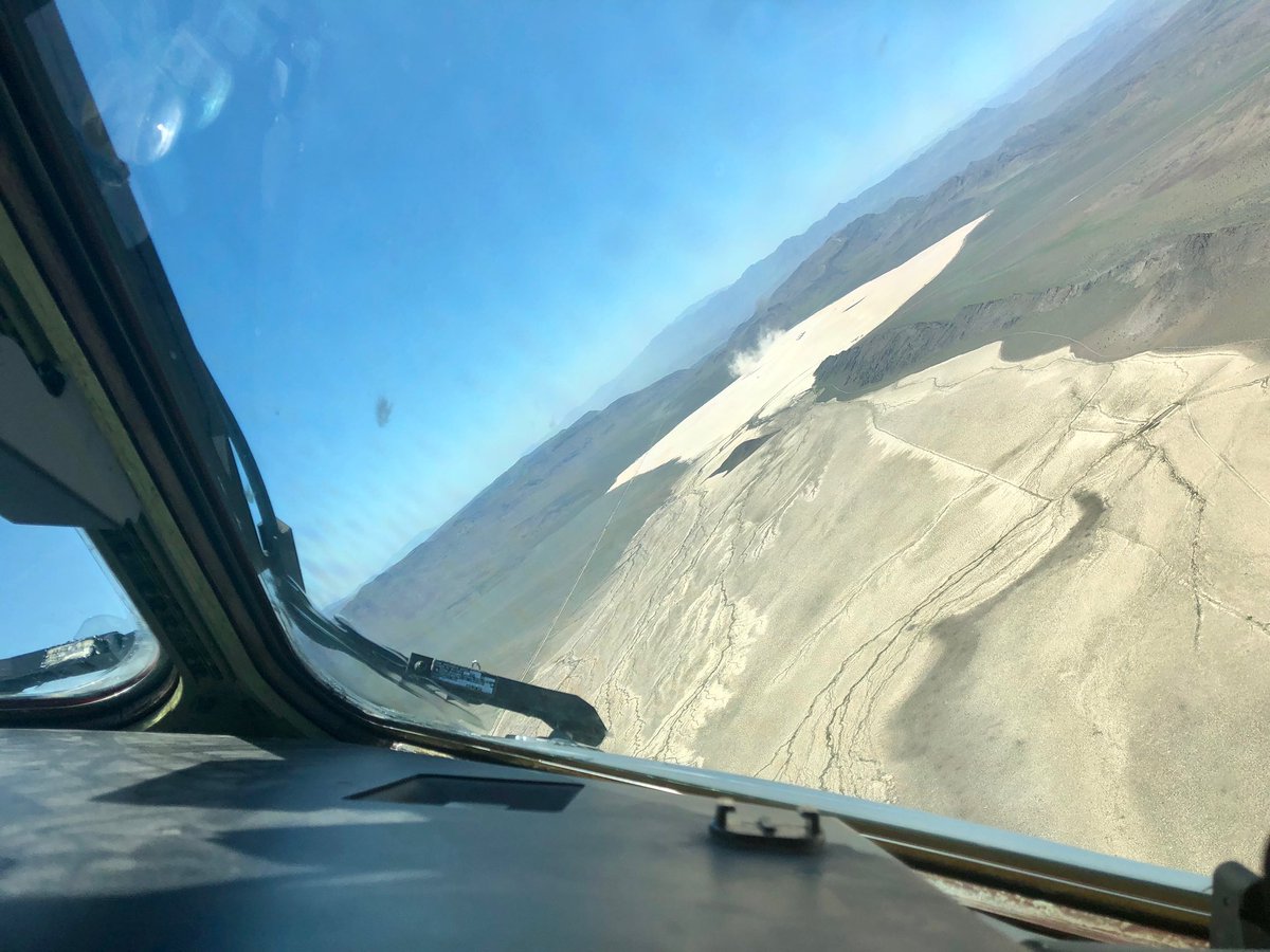 Check Out These Cool Shots Of C-17 Airlifters Operating On Delamar Dry Lake Bed in Nevada During JFEX. Story: wp.me/p2TYIs-hbM
