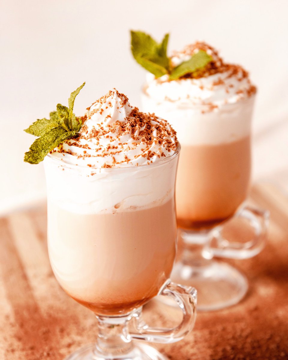 Cold Monday morning calls for hot Milo with yummy whipped cream &amp; shredded chocolate #milo #MondayMorning #coldmorning