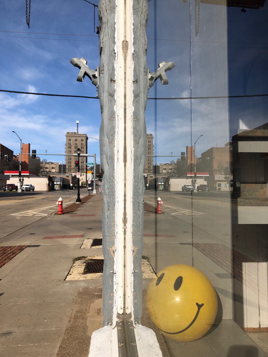 BlueChalkMedia's tweet image. A moment of happiness in #Dubuque, Iowa. Photo captured by @jamierafe while on the road for yet another exciting project. #viewsfromtheroad
