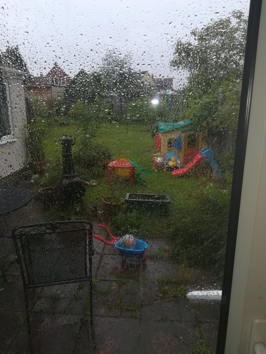 ANGLINGLADY's tweet photo. OK, I know I said I want it wet for fishing but who ordered this?...... #lowpressure #brolley #fishing #waterlogged https://t.co/BkK1C4MgYV