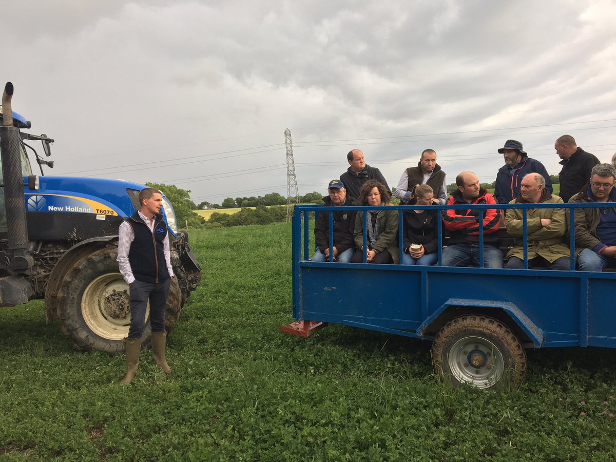 AHDB_Cereals's tweet photo. Saltash #monitorfarm in full flow. Farmer-led and farmer-driven; this is the beginning of 3 great years @AshleyDaveJones https://t.co/BxRmTS0U7F