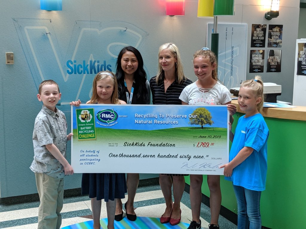 Terriasteele's tweet photo. A visit to the Sick Kids Hospital in Toronto to help present the cheque from the collection of batteries from Raw Materials.  Such a great cause!!! https://t.co/epfRnvGULW
