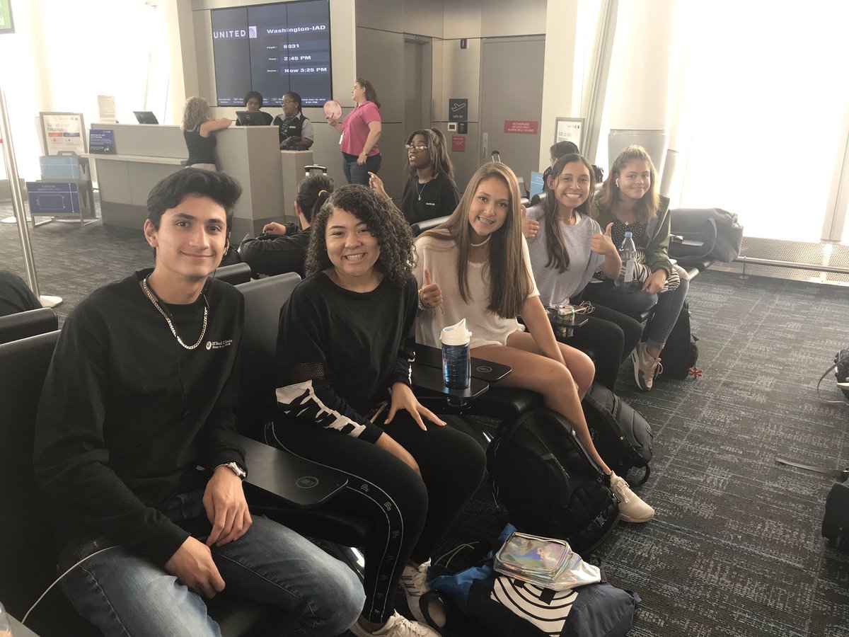 SraBlockerFV's tweet image. We catch flights, not feelings ✈️ #BarcelonaBound