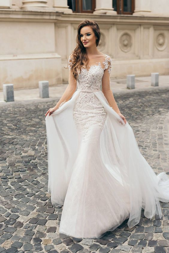 Brides_Ave's tweet photo. Para este 2020, la segunda falda estilo cauda será uno de los elementos más inspiradores para los vestidos de novia.

Hermosos, ¿no? 👰😍

#Puebla #Bodas #Novias https://t.co/WD4kZfHp3j