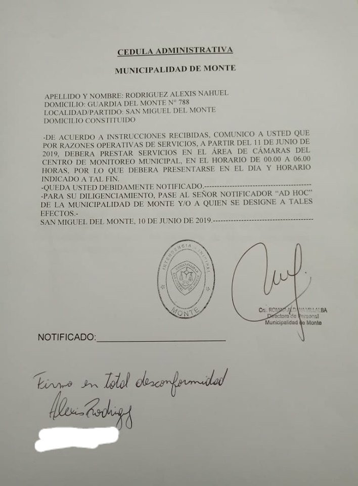 juan_amorin's tweet photo. #AHORA El municipio de Monte sigue castigando a Alexis Rodríguez, el empleado que aportó el material clave para demostrar que la Policía le había disparado a los chicos: ahora lo reintegran pero de 24 a 6 de la mañana.

¿Su error fue difundir algo que no tenía que saberse?🤔 https://t.co/HJhzTthYyG