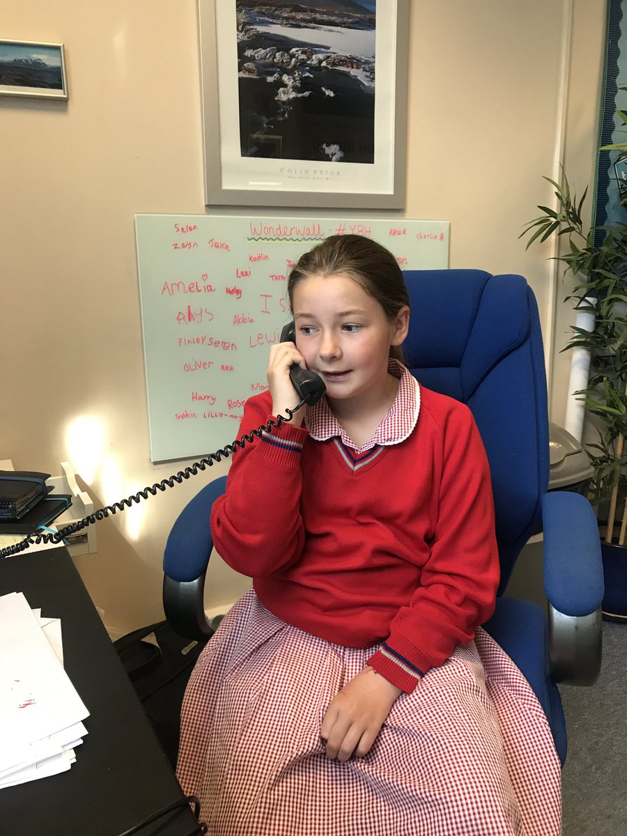ysgolbrynhedydd's tweet photo. Three wonderful visitors today showing off their amazing work. #YBHHTWONDERWALL #phonecallhome #welldonegirls #globalweek https://t.co/NrfB2POD31