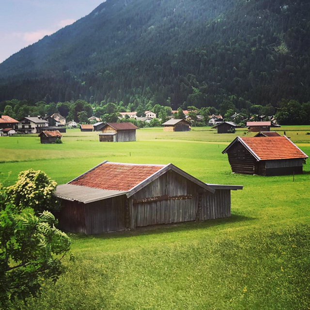 William_IaH's tweet photo. We are officially here, ready and excited to start our 2nd international meeting at beautiful Innsbruck & @MCI_Innsbruck. See you all tomorrow!!!
#WilliamIL https://t.co/UD7ynWJvQn