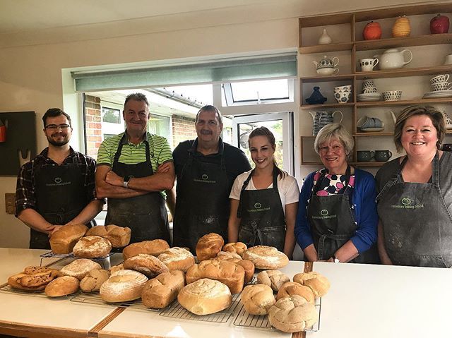 canterbakingsch's tweet photo. A Sourdough Bread Workshop @canterburybakingschool sharing my passion for making Sourdough Bread! #breadschool #canterburybakingschool #sourdough #wildyeast #wildyeastbread #wildbread #realbread #bakingschool #breadschool #artisanbread https://t.co/sr73HZvfOR https://t.co/vYPO80acIp
