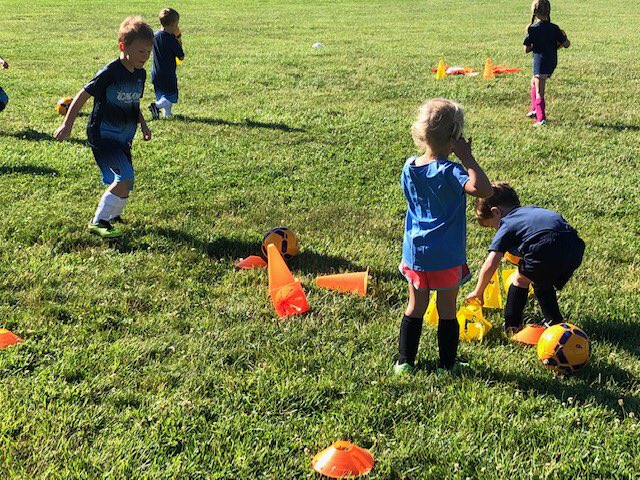RollaParksMO's tweet photo. British Soccer Camp started today at Ber Juan Complex. The Little Kickers started things off this morning and then the older kids competitive camp started this afternoon. #rollamoparks https://t.co/BzIOelJUQ4