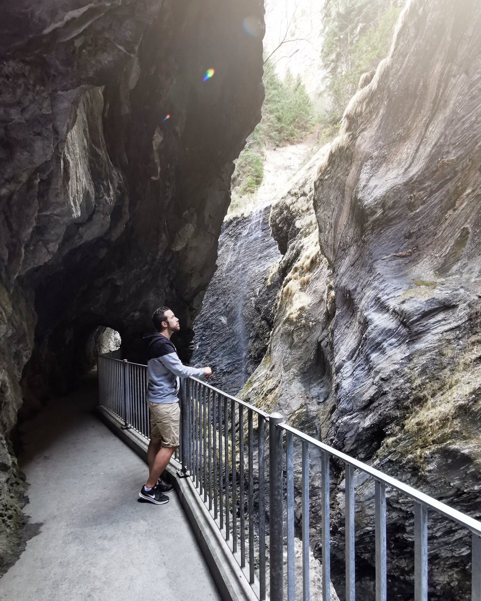 davecodexx's tweet image. Place to enlighten your soul... ✨
#Viamala #Graubünden #Switzerland #davecodex
instagram.com/p/ByilFU8Igw3/…