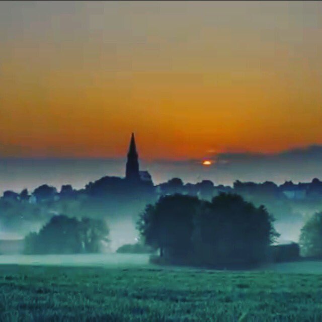 Bergdorpje's tweet image. #jezulthetmaarwinnen 
RT dit bericht en maak kans op een weekendje #Vijlen voor 2 pers. : incl wijnproeverij én diner!!
bergdorpje.nl