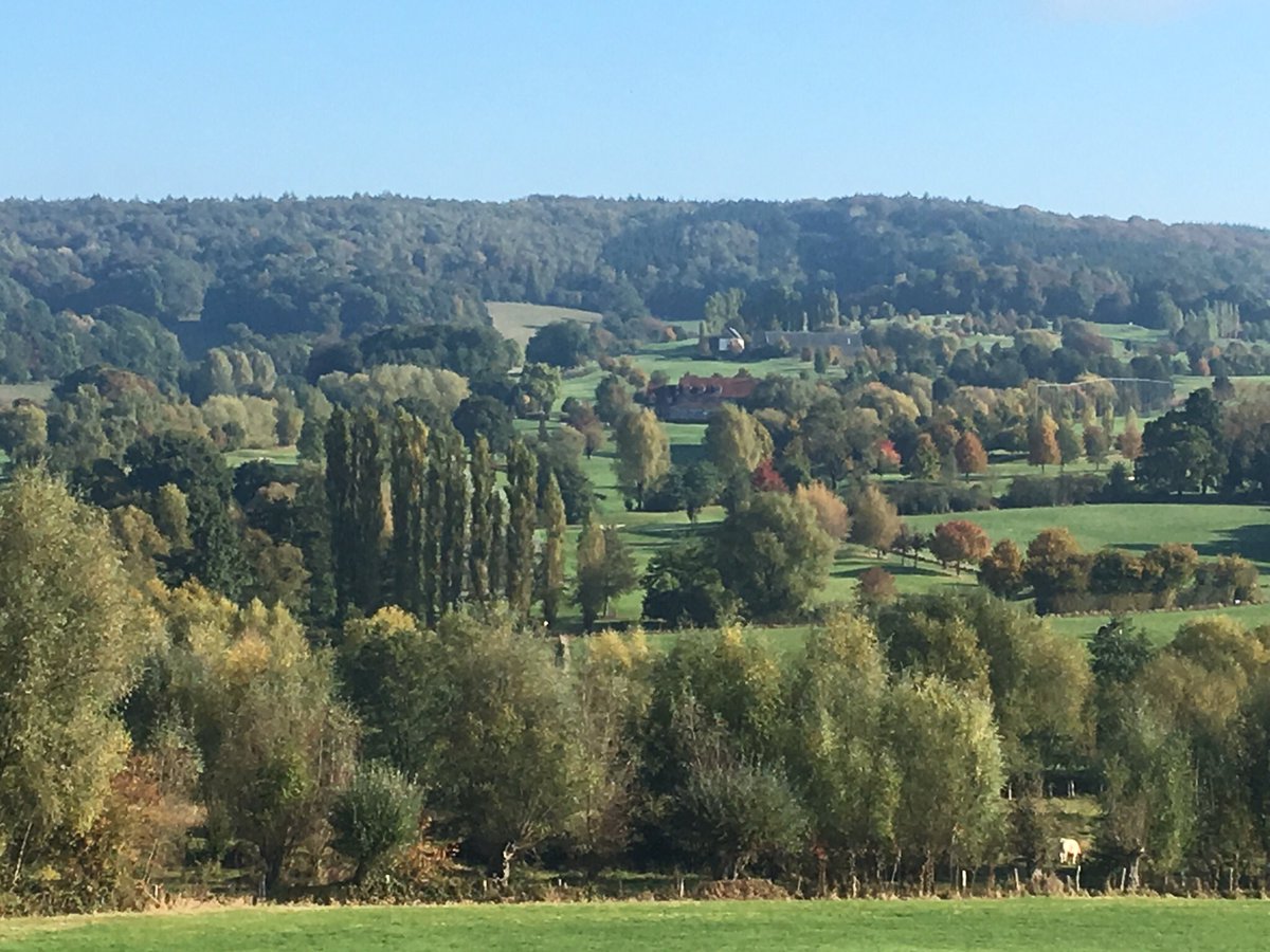 Bergdorpje's tweet image. #jezulthetmaarwinnen 
RT dit bericht en maak kans op een weekendje #Vijlen voor 2 pers. : incl wijnproeverij én diner!!
bergdorpje.nl