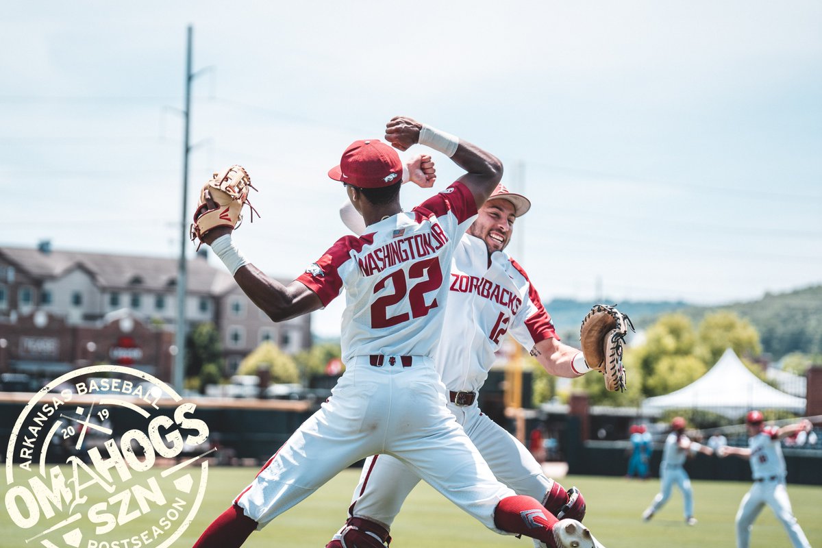 RazorbackBSB's tweet image. Let the feel good vibes flow. 

20 minutes to first pitch.