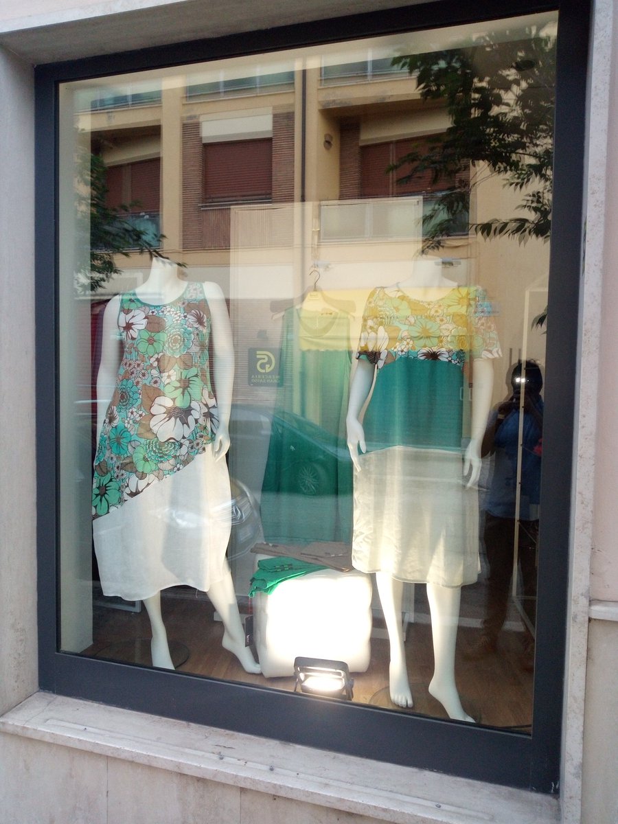 AbbigliarSi's tweet image. In vetrina #Keyrà #Avezzano #curvy #modacomoda