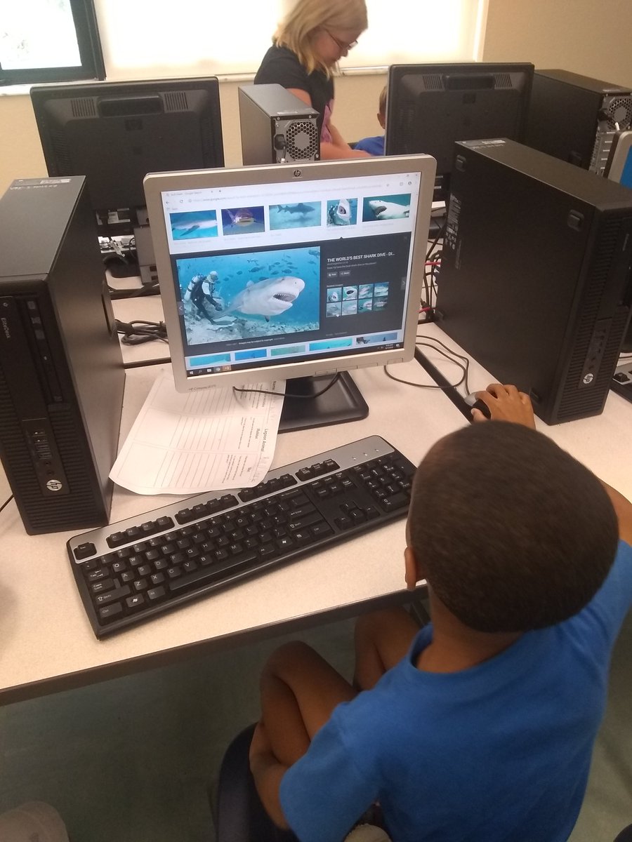 berwick1525's tweet photo. Started researching our lagoon animals. When research is complete, they will create a PowerPoint to present during our @moonshotmoment informance. #vbevibe #MoonshotInAction #moonshotacademy https://t.co/KNu9A8Upk4