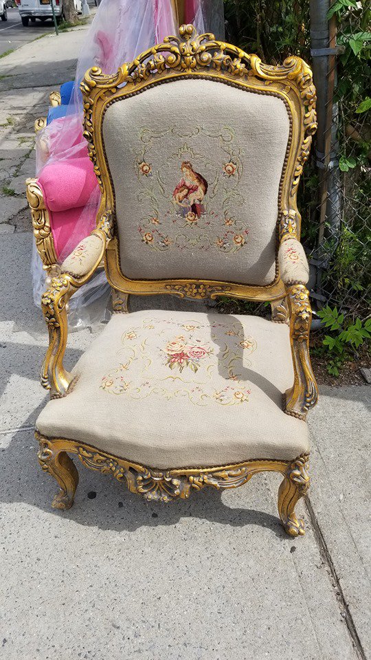 PaulsUsedFurn's tweet photo. Vintage French style tapestry upholstered chair. Shop our ever-changing selection of furniture and more at Blake and Saratoga Avenues! #vintage #brooklyn #antiquedealer #dealer #antiques #interiordesignny #designer #antiqueshop #usedfurniture #vintagebrooklyn #thriftshop #chair https://t.co/08RnX3hGca