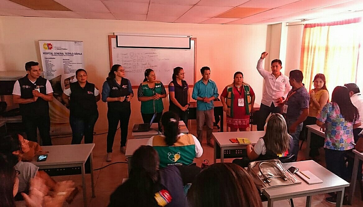 CNTAPSECUADOR's tweet photo. Continuamos trabajando para fortalecer el accionar de los profesionales #TAPS en territorio, hoy el presidente y vicepresidente de @CNTAPSECUADOR Participaron en reunión de trabajo con los TAPS de la provincia de El Oro.
 
@CNTAPSECUADOR 
@Salud_Ec https://t.co/562uUgzU2T