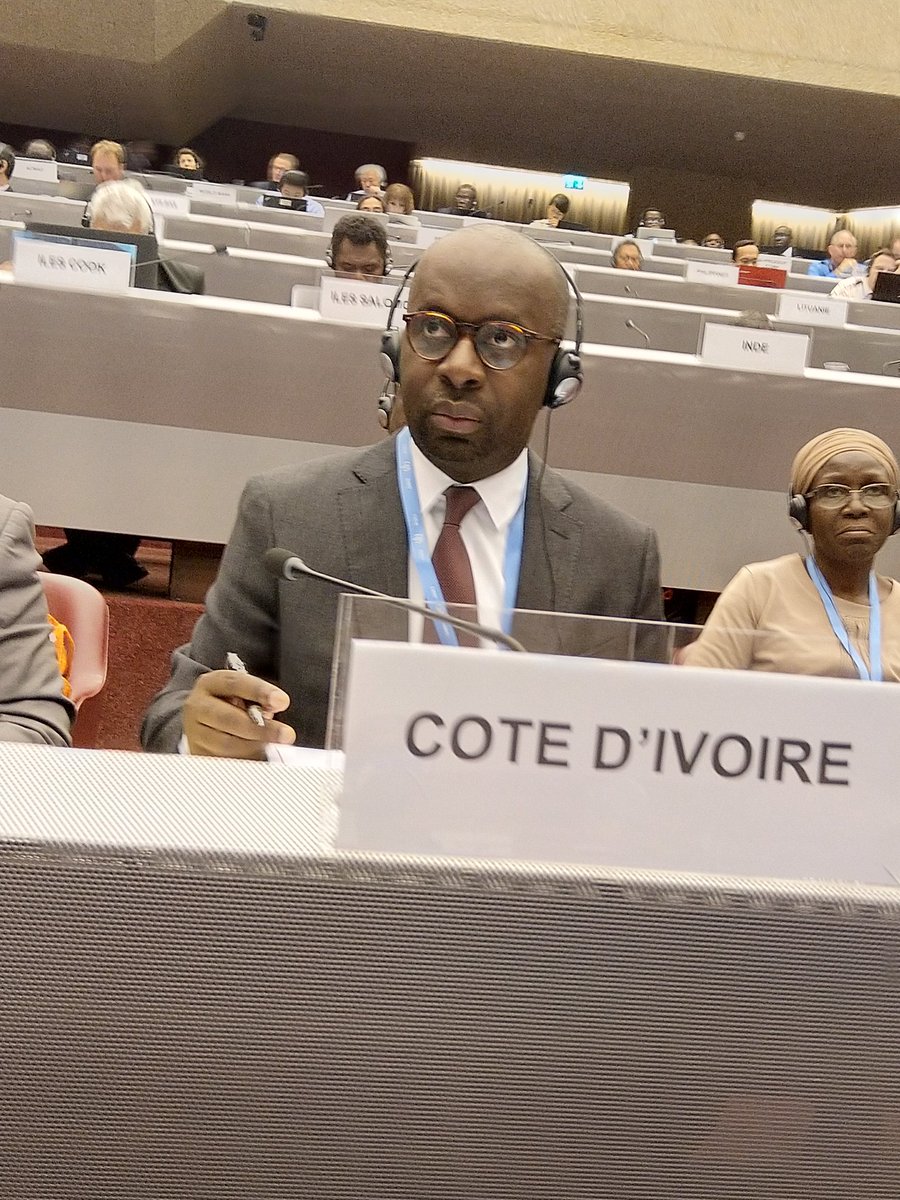 DaoKonate's tweet photo. Lundi 10 juin 2019. Déclaration au Congrès météorologique mondiale. Enjeux: la réforme des organes constituants del'#OMM ; Engagement du secteur privé dans les activités climatique et météorologique ; adoption du plan stratégique et opérationnel 2020-2023. https://t.co/328qUI2MYB