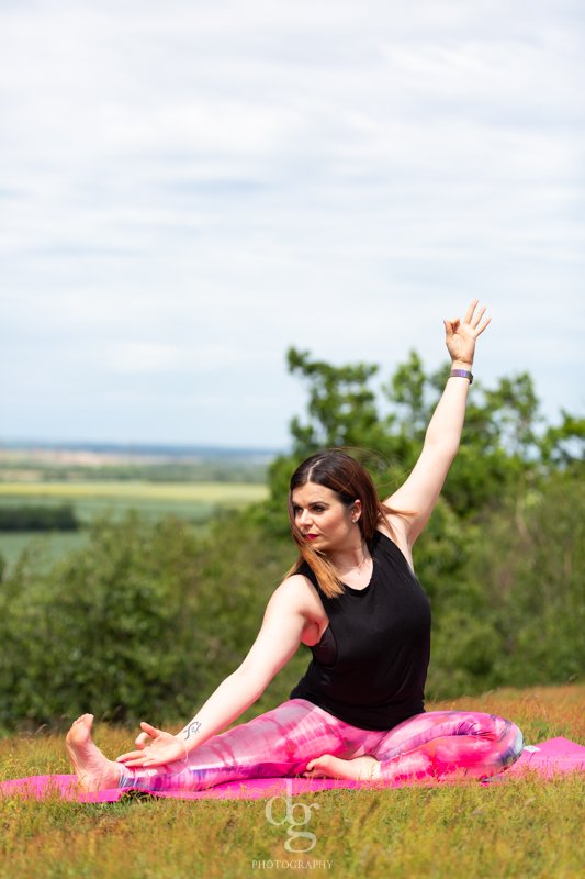 DGillettPhoto's tweet photo. Week 22 &amp; 23 of my #photoaweek challenge has just been posted on my website: https://t.co/yQ26Ajpcgq
#photography 
#yoga
#Bedfordshire 
#portraitphotography 
#commercialphotography https://t.co/vpMyhQIEeq