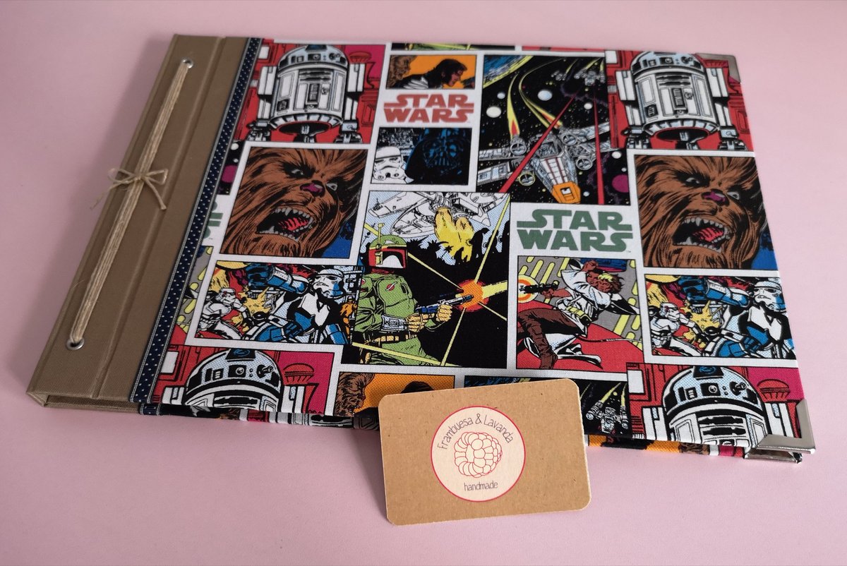 Seguimos haciendo #cosaschulas como este #libropersonalizado de #StarWars para la #comunion de Manuel 😁 #librosfirmas #albumfotos #albumpersonalizado #librocomunion  #libros #regalos #diferente #original #unico #exclusivo #handmade #hechoamano #FrambuesayLavanda