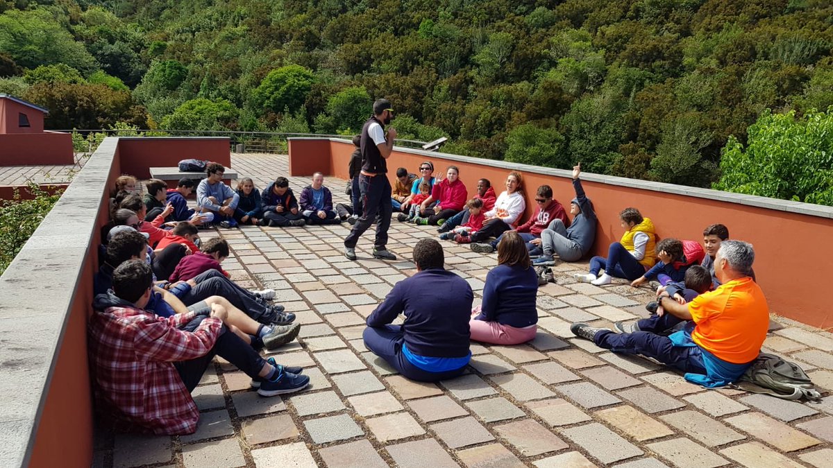 activoztenerife's tweet photo. Este fin de semana celebramos el fin de curso de nuestro #ProgramadeOcio con una escapada a #Bolicos, en #BuenavistadelNorte.
Disfrutamos de diferentes actividades como senderismo o una clase práctica de #SilboGomero 👏🏽👏🏽😊
#Findeconamigos #Inclusión #Tenerife #HelloSummer https://t.co/EGvZuWdix1