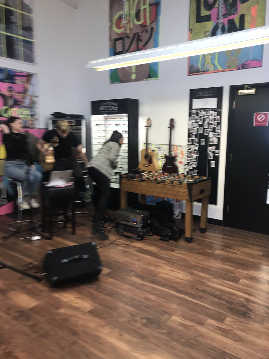 sallyanntincan's tweet image. Had the most amazing and inspiring day today @tdtomdavies #loveframes #design #style @BootsUK @BootsOpticsJobs