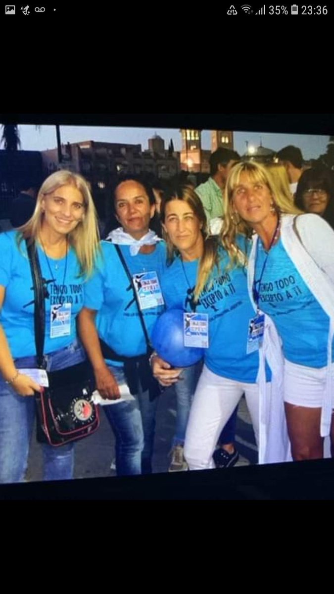 CAROLPASFUS's tweet photo. @LMXLM Es maravilloso verte brillar 💙💙 desde Argentina siempre a tu lado junto al mejor Club de Fans #TengoTodoExeptoATi #FansClubOficial #29añosJuntoAlRey https://t.co/5S0pFFknpV