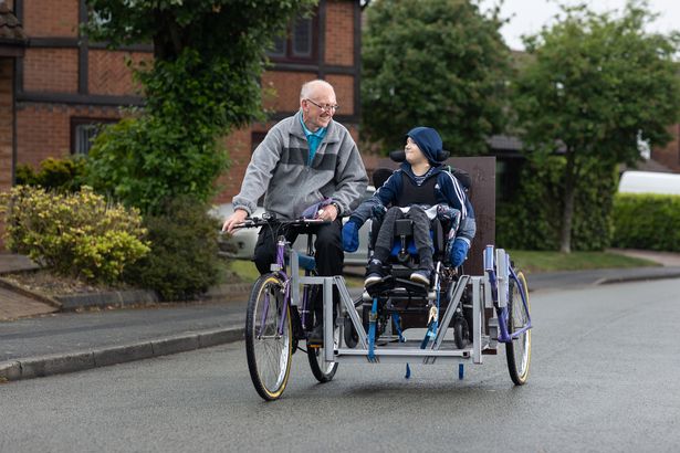 MENnewsdesk's tweet photo. This disabled boy always wanted to go on a bike ride, but couldn't - then a kind neighbour made it happen https://t.co/rHBX8w5loG https://t.co/TxMMdv4yNp