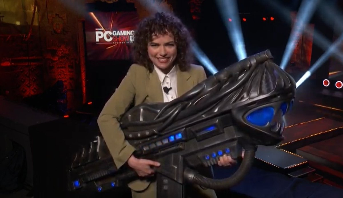 шон плотт комментатор. Pc gaming show 2020 presenter. ведущий pc game show. ведущий pc game show. фрэнки frankie уорд.