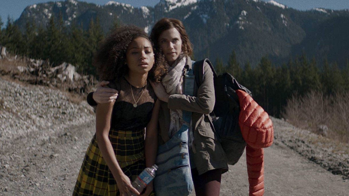 Который сейчас есть. Пусть у того кто читает эти строки все будет. Девушка со смартфоном. Смартфон oneplus 10 pro. Алиса кожикина 2023.