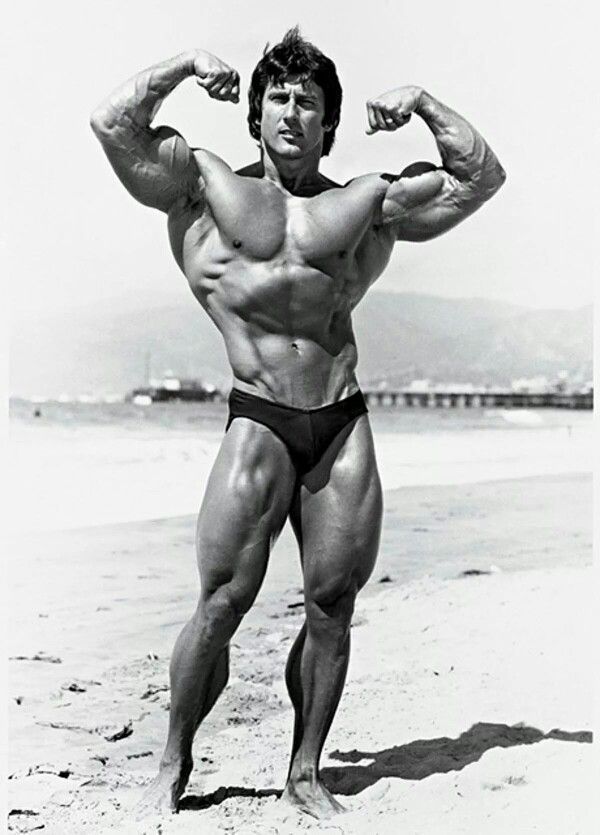 Bodybuilderin Alte Debuetantin Onanieren