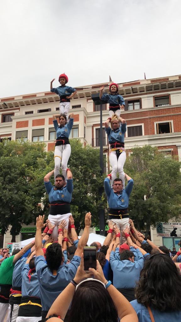 Bona diada ahir a l'Hospitalet on vam descarregar: pd4 de dol, 2pd4, 3d6a, 4d6, 4d6a i 2pd4
Moltes gràcies per l'ajuda i l'ambient a <a href="/collajovelh/">Colla Jove de l'H</a> <a href="/minyons/">Minyons de Terrassa</a> i <a href="/Verds/">Castellers de Vilafranca</a> i enhorabona a la ciutat de l'Hospitalet, ja sou plaça de 9 👏🏼👏🏼👏🏼 #orgullpotablava #5anysfentcolla #5anysCdP